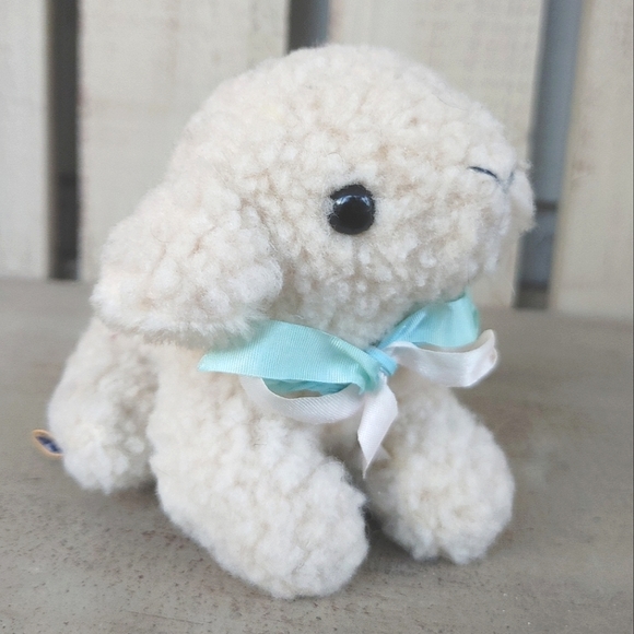 Vintage 1982 Dakin Little Baby Lamb Sitting Down Wool Blue White Ribbon Bow 6"H - Picture 8 of 12